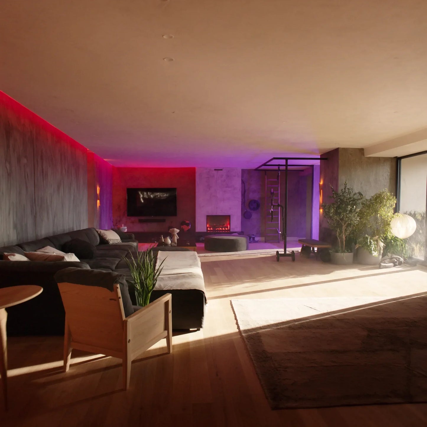 Combo Casa Inteligente - Sala moderna con iluminación inteligente VivaHub
